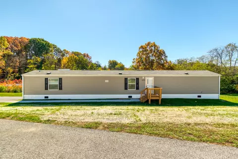 6765 Lee, Radford, VA 24141