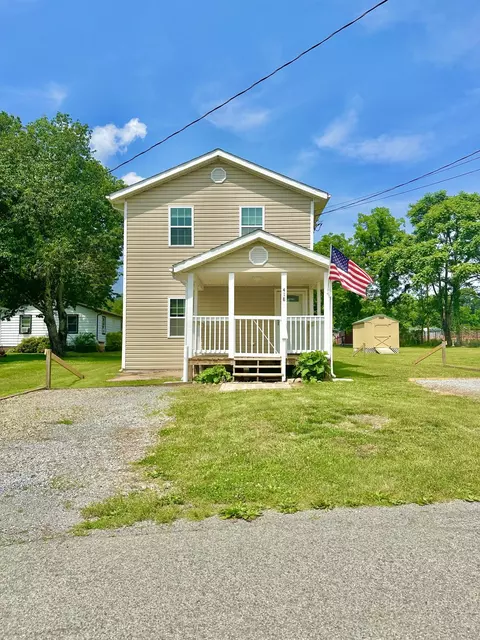 418 Marshall Ave, New Castle, VA 24127