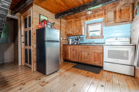 Kitchen - 5145 Deertrot Rd, Dublin, VA 24084 photo 2 of 3