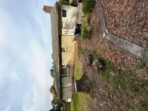 9466 Rocky Ford Rd, Moneta, VA 24121