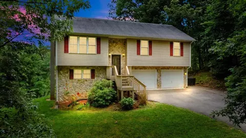 3353 Turner Branch Rd, Vinton, VA 24179