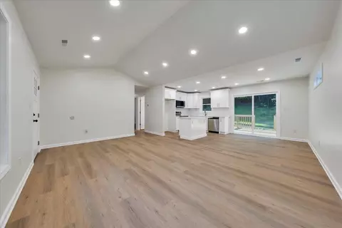3713 Pinevale Rd, Roanoke, VA 24018 photo 5