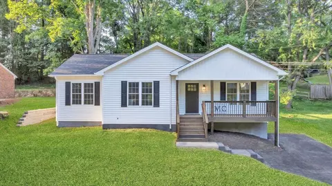 3713 Pinevale Rd, Roanoke, VA 24018