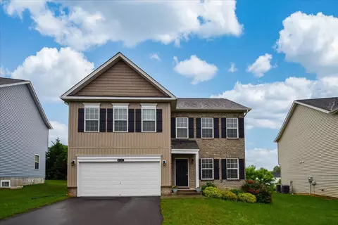 8322 Leighburn Dr, Roanoke, VA 24019