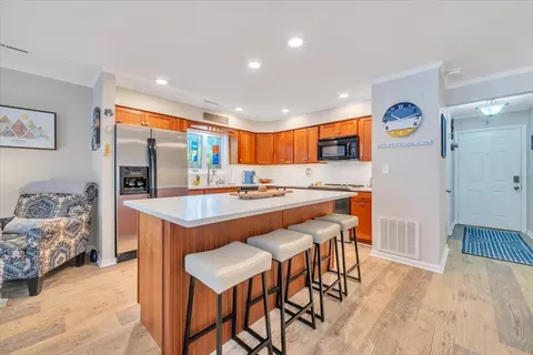Kitchen - 30 Windlass Pointe Dr, Moneta, VA 24121 photo 3 of 7