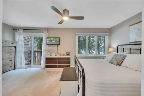 Bedroom - 30 Windlass Pointe Dr, Moneta, VA 24121 photo 6 of 6