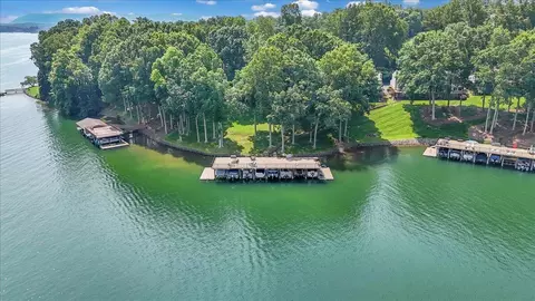 View/Area - 30 Windlass Pointe Dr, Moneta, VA 24121 photo 14 of 16