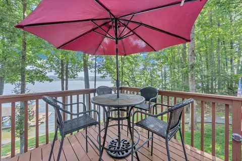 Exterior - 30 Windlass Pointe Dr, Moneta, VA 24121 photo 7 of 26