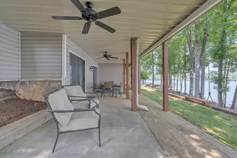 Exterior - 30 Windlass Pointe Dr, Moneta, VA 24121 photo 12 of 26