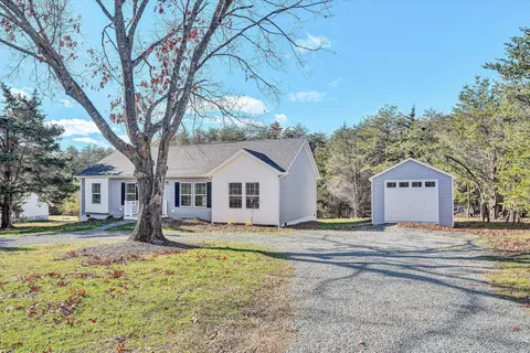 971 Waters Edge Dr, Penhook, VA 24137