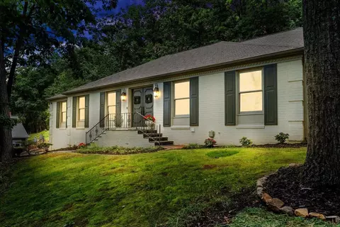 5123 Remington Rd, Roanoke, VA 24018
