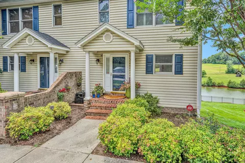 345 Cambridge Ct #A6, Hardy, VA 24101
