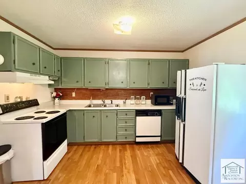 200 Vernon Ln, Axton, VA 24054 photo 10