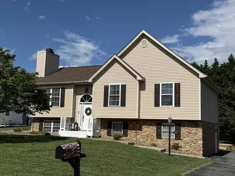 2517 Bloomfield Ave, Roanoke, VA 24012