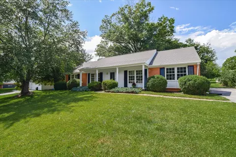 115 Bartley Dr, Salem, VA 24153