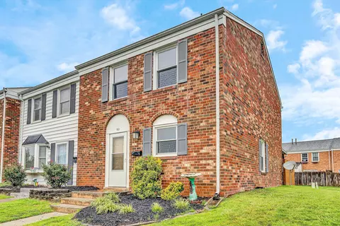 101 Oxford Sq, Vinton, VA 24179