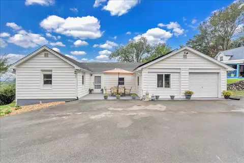 234 Raleigh Ave, Vinton, VA 24179 photo 1