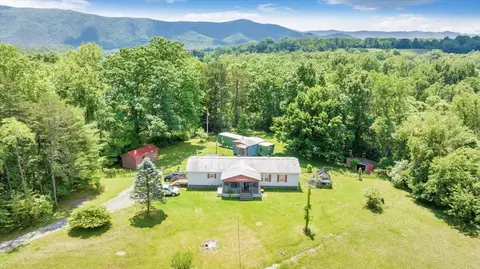 84 Oriskany Sq, Eagle Rock, VA 24085