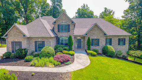 323 Hayfield Dr, Lynchburg, VA 24503