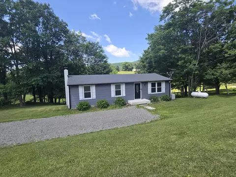 8517 Willett Ln, Bent Mountain, VA 24059