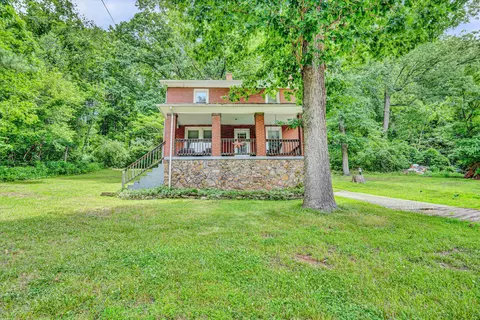 Exterior - 1831 S Carpenter Dr, Covington, VA 24426 photo 8 of 14
