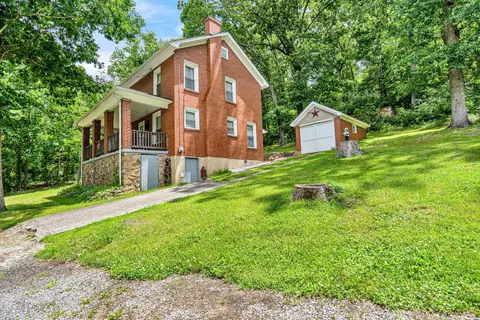 Exterior - 1831 S Carpenter Dr, Covington, VA 24426 photo 4 of 14