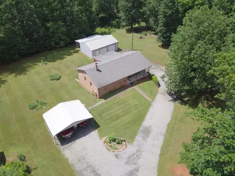 310 Kingston Rd, Wirtz, VA 24184