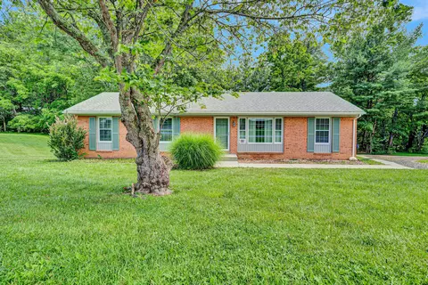 86 British Woods Dr, Roanoke, VA 24019