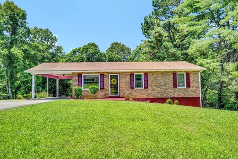 657 Power Dam Rd, Rocky Mount, VA 24151