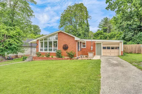 705 Hugh Ave, Roanoke, VA 24019