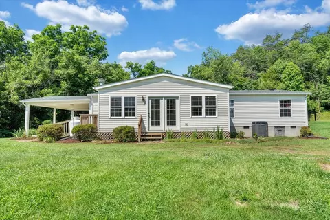 16118 Botetourt Rd, Eagle Rock, VA 24085 photo 4