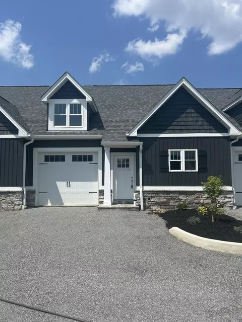 411 Kimball Ave, Salem, VA 24153