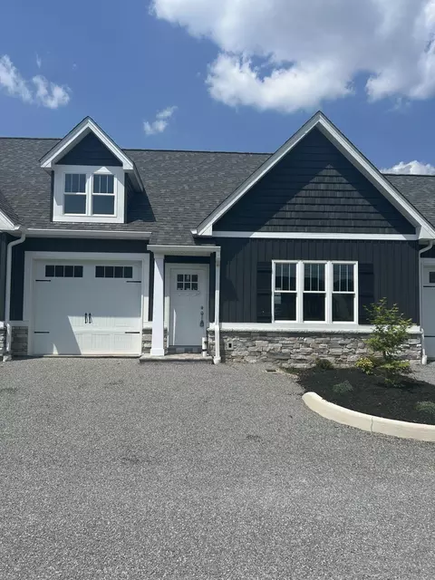 409 Kimball Ave, Salem, VA 24153