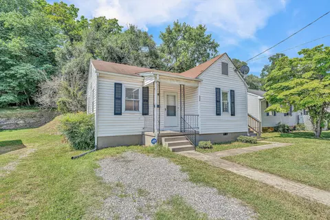 112 Harrison Ave NW, Roanoke, VA 24016
