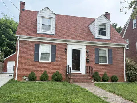 3303 Collingwood St NE, Roanoke, VA 24012