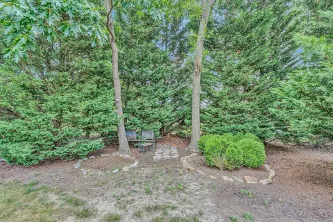 Exterior - 1941 Springmill Rd, Salem, VA 24153 photo 11 of 13