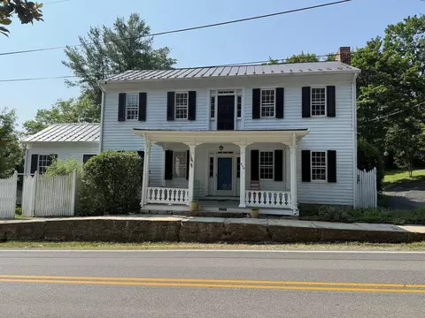 220 W Main St, Fincastle, VA 24090