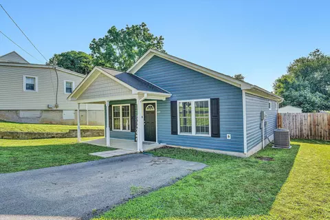 Exterior - 302 9th St, Vinton, VA 24179 photo 2 of 7