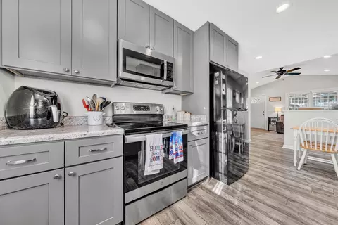 Kitchen - 302 9th St, Vinton, VA 24179 photo 3 of 3