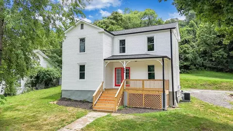 496 Boyd St, Buchanan, VA 24066