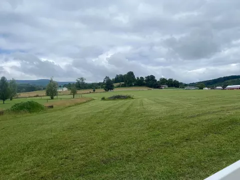 9727 Bent Mountain Rd, Bent Mountain, VA 24059 photo 5