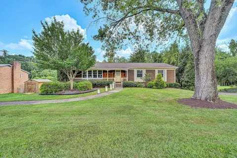 3812 Chesterton St SW, Roanoke, VA 24018
