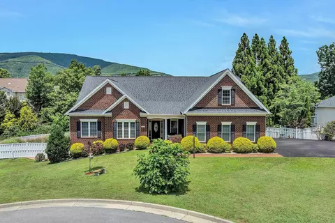 1305 Panorama Cir, Salem, VA 24153