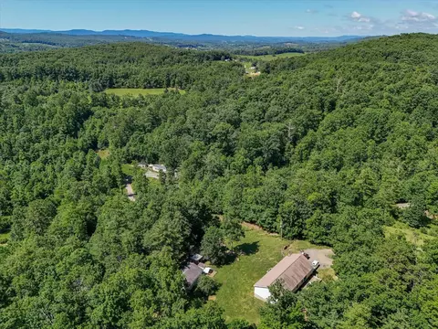 3706 Sunflower Rd, Pilot, VA 24138 photo 9