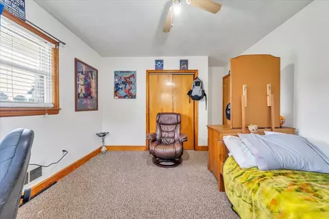 Bedroom - 202 Frontier Rd NE, Roanoke, VA 24012 photo 6 of 6