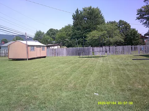 Exterior - 202 Frontier Rd NE, Roanoke, VA 24012 photo 8 of 8