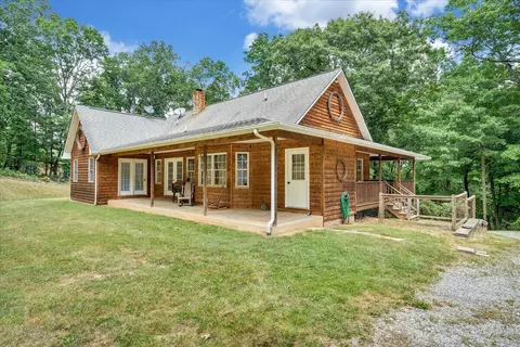 Exterior - 1403 Greyledge Rd, Buchanan, VA 24066 photo 2 of 12