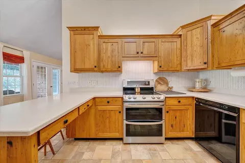Kitchen - 1403 Greyledge Rd, Buchanan, VA 24066 photo 3 of 4