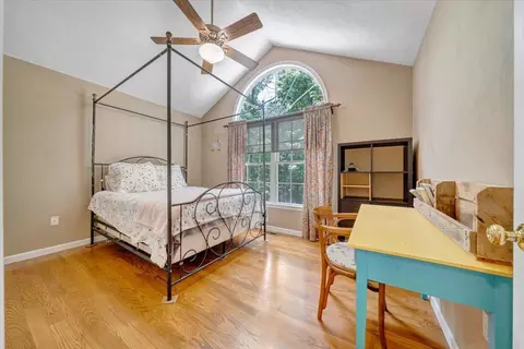 Bedroom - 1403 Greyledge Rd, Buchanan, VA 24066 photo 4 of 4