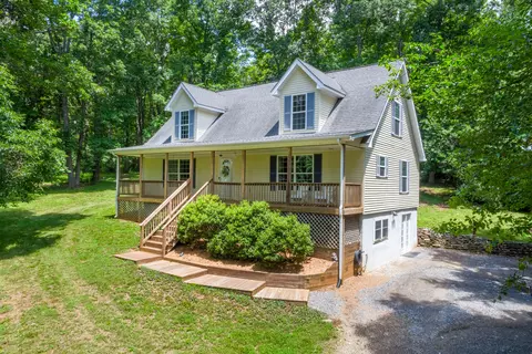 343 Cannadays Gap Rd SE, Floyd, VA 24091